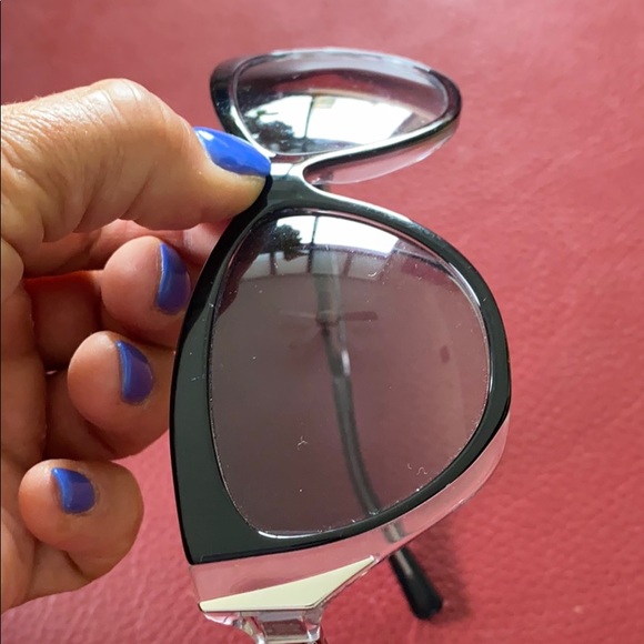 Sunglasses - Picture 4 of 4